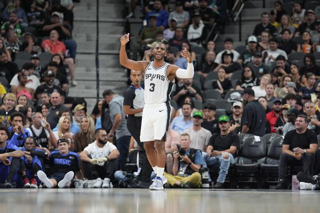 WCBA-韩旭19+8李梦13分 四川女篮13连胜领跑